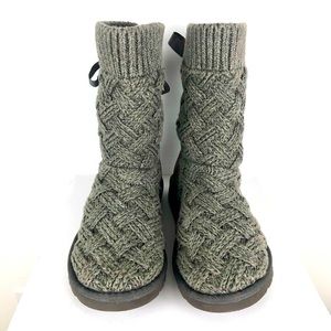 Ugg Isla Boots Gray Knit Slouchy Bowtie Warm Lined Women’s 9.